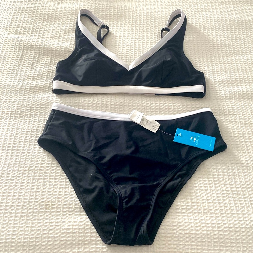 CUPSHE contrast bikini